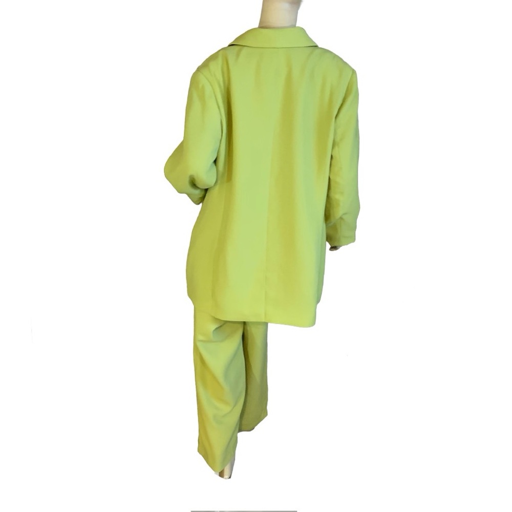 JESSICA LONDON AVOCADO GREEN PANT SUIT (16) - Picture 5 of 13